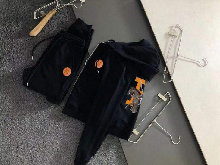 Picture of Hermes Sweater Suits _SKUHermesM-4XLkdtn7440447